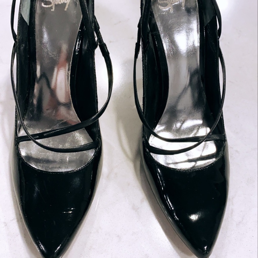 Studio 9 | patent black